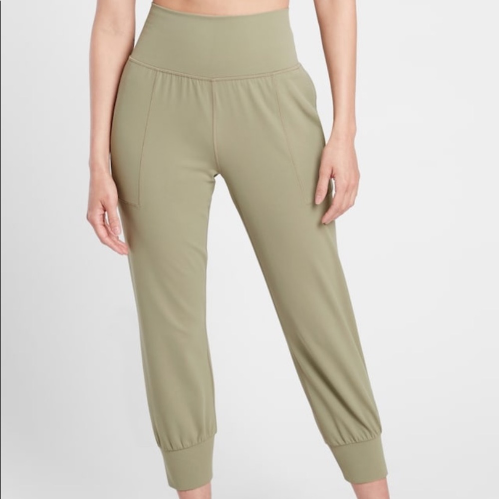 Athleta Salutation Crop Joggers